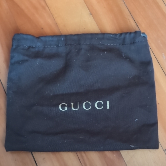 Gucci Black Leather Crossbody with Gold Accents - Picture 2 of 6